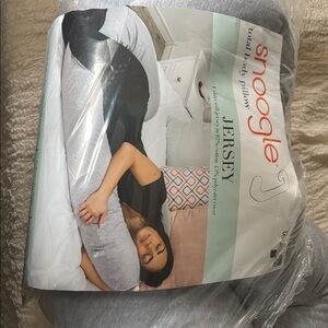 Snoogle Total Body Pillow with Jersey Cover